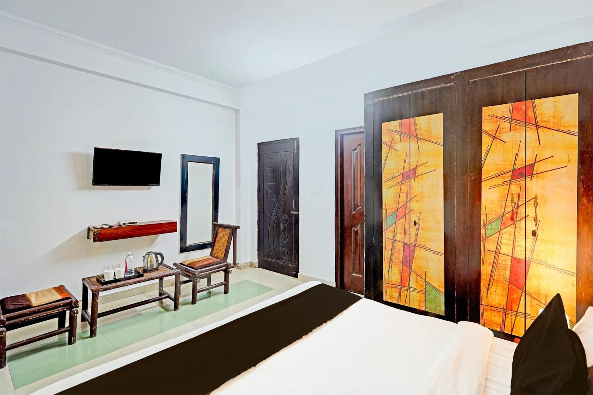 Super Hotel O Palm Dehradún Kültér fotó